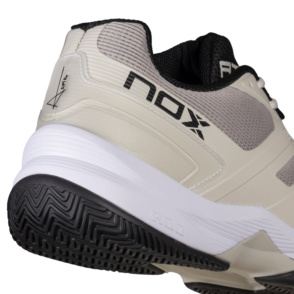 AT10 Pro Silver 2026 Sneakers